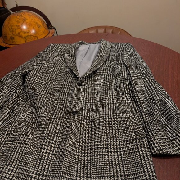 Elegant Viggo Glen Plaid Topcoat – Size 40 REG - Picture 1 of 13